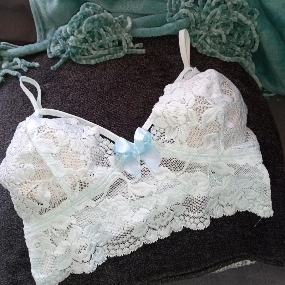 Lace Bralette - Picture 6 of 6